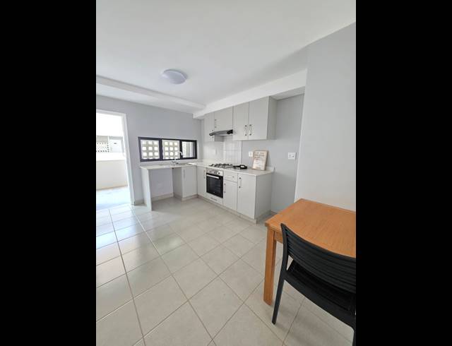 2 BEDROOM APARTMENT TO LET IN EMBERTON ESTATE